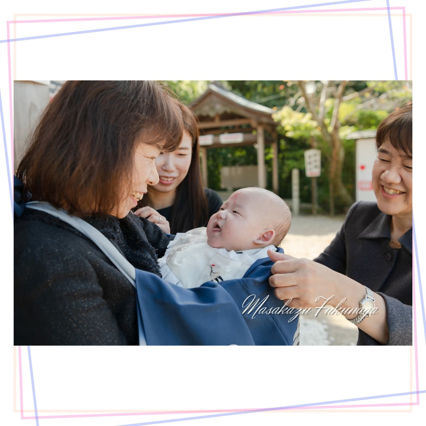 お宮参り｜出張撮影｜カメラマン｜お宮参り写真｜ババに抱っこされて上機嫌