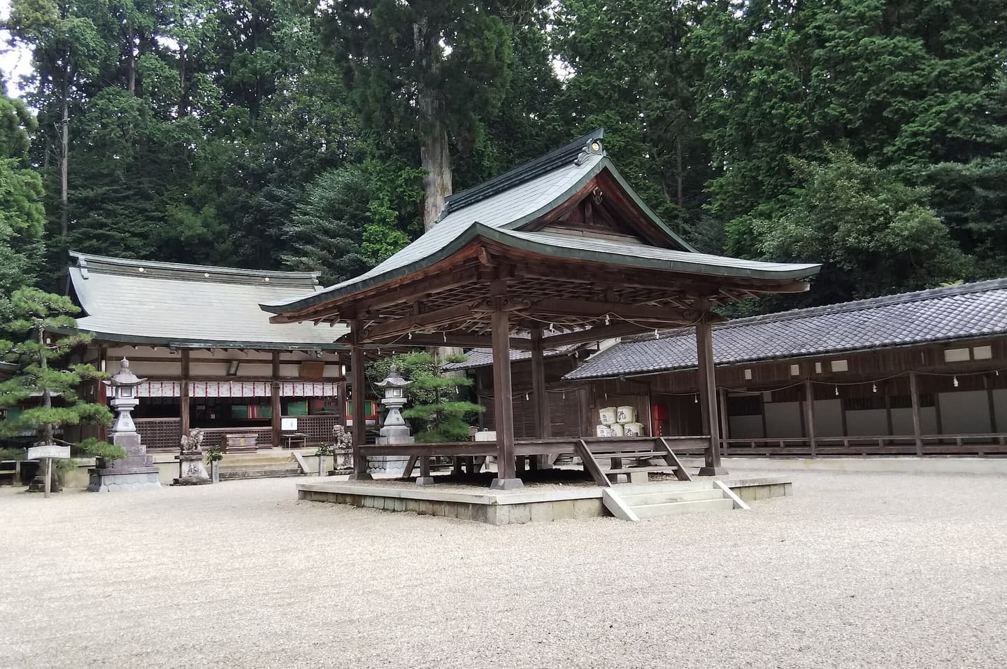 奈良県奈良市に鎮座する「都祁水分神社」|出張撮影・カメラマン