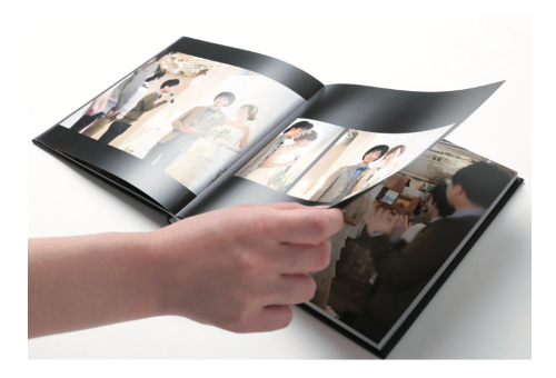 「長尾神社」での出張撮影(お宮参り)プロカメラマンがお写真をフォトブックに