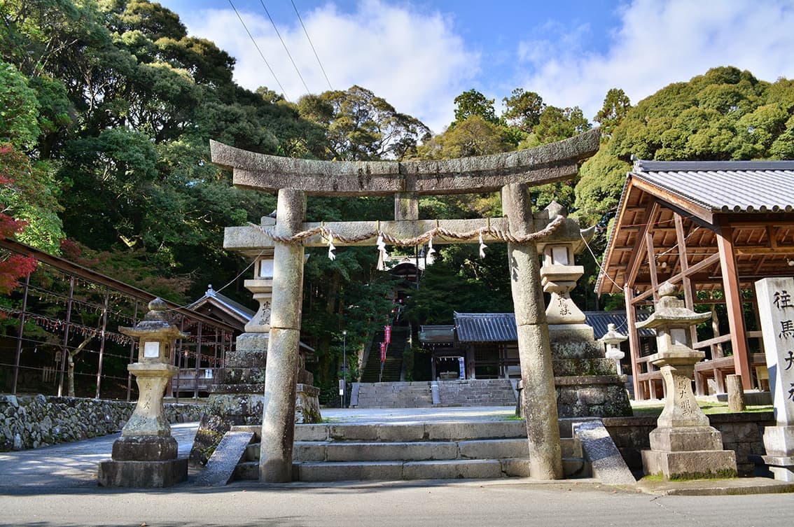 奈良県生駒市に鎮座する「往馬大社」|出張撮影・カメラマン